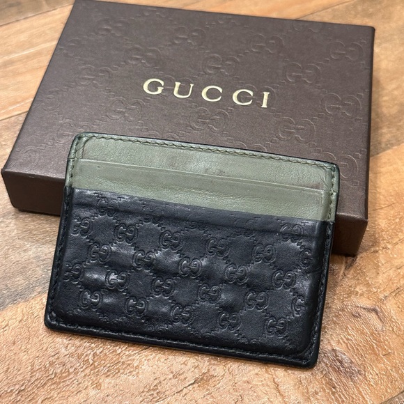 Gucci
Microguccissima Leather Card Case - Picture 3 of 6